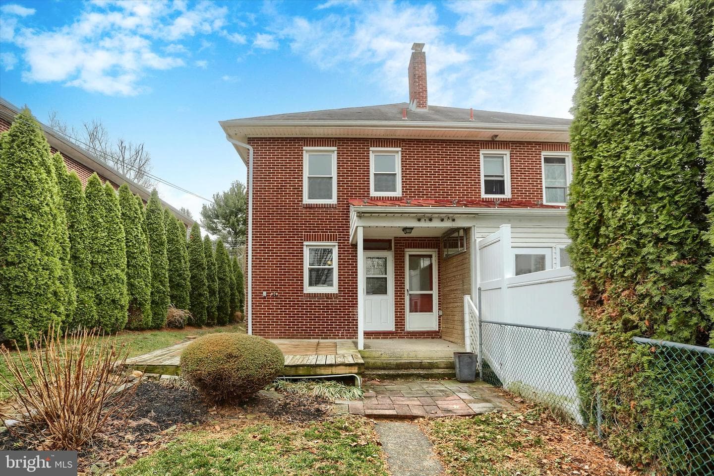 119 W Main Street photo 33