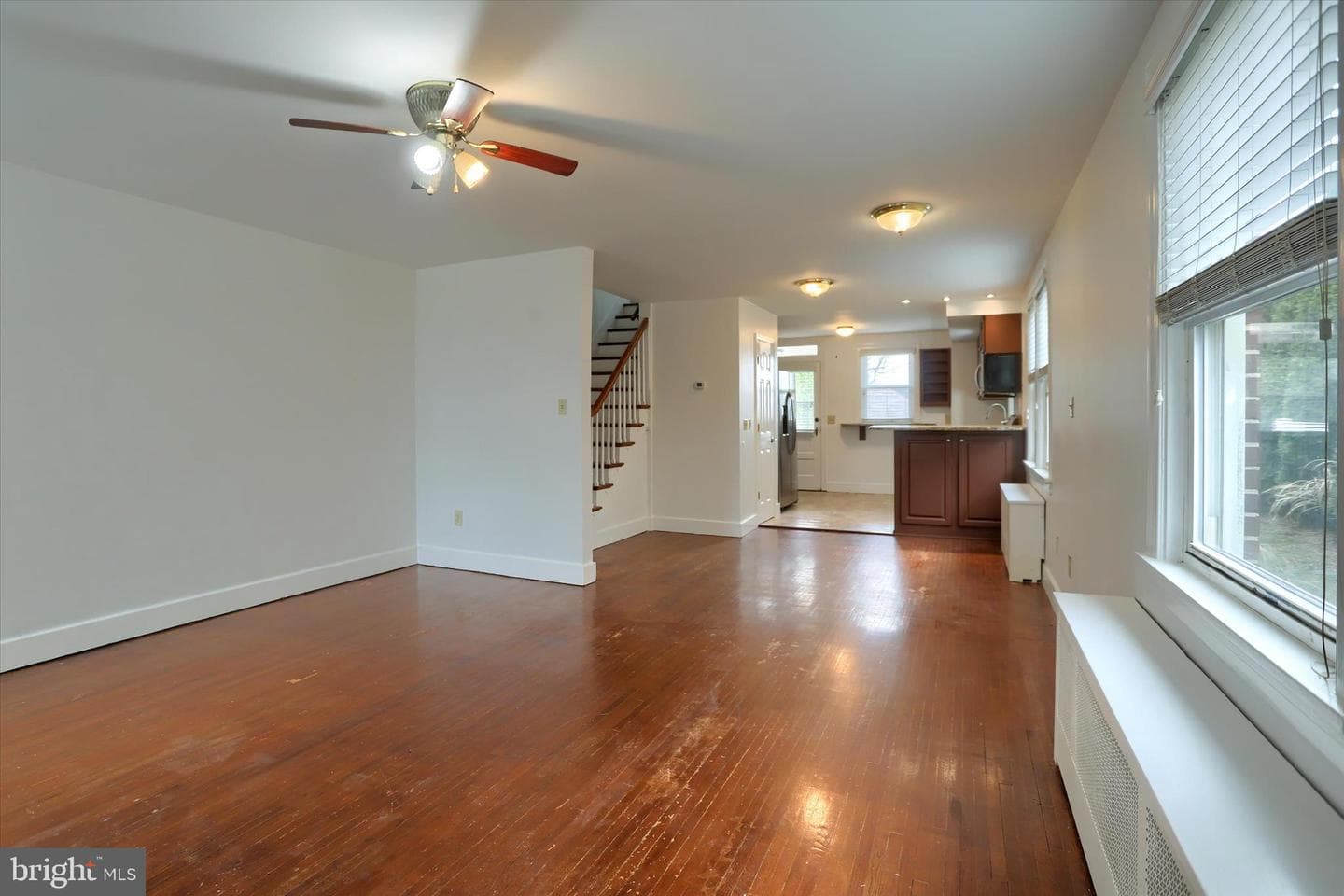 119 W Main Street photo 4
