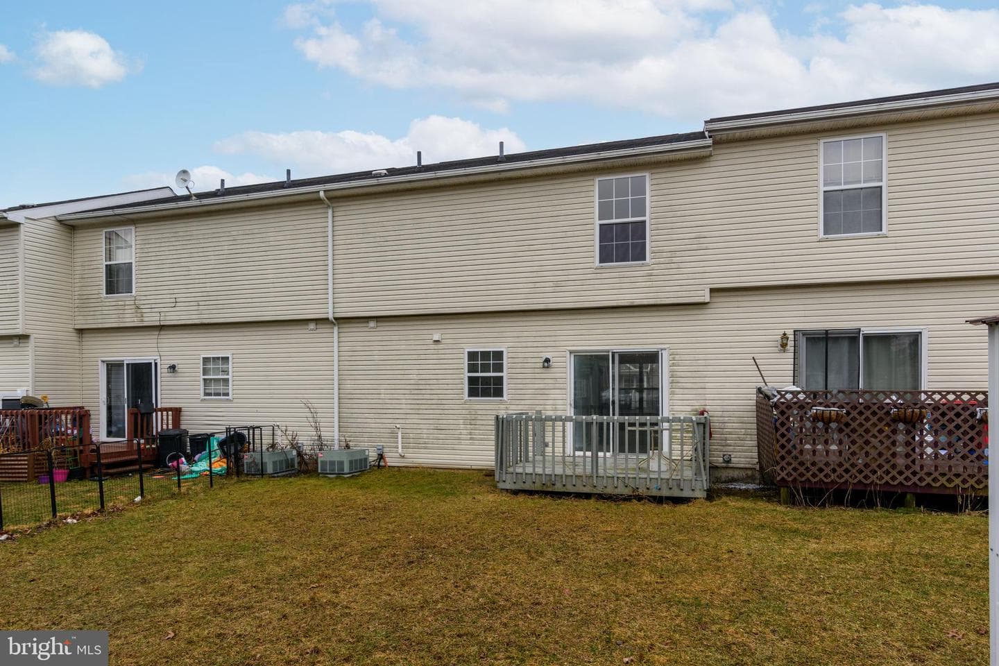 40 Johns Drive photo 7