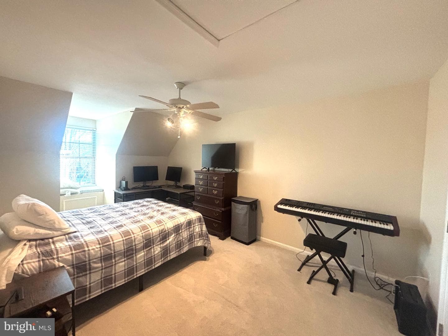 368 Melbourne Lane photo 13