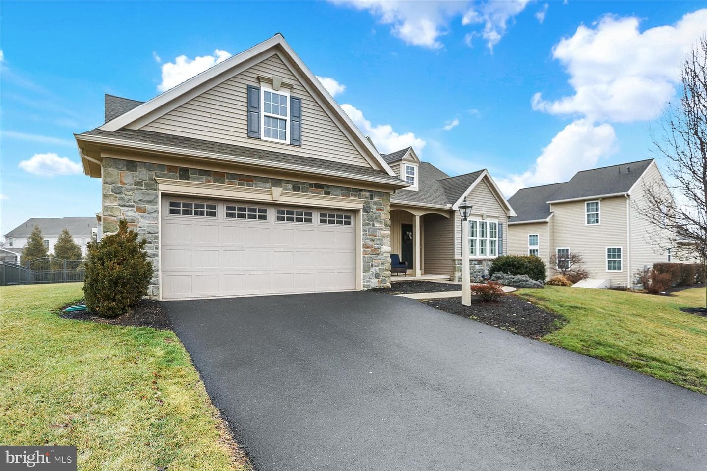 1821 Spartan Drive photo 2