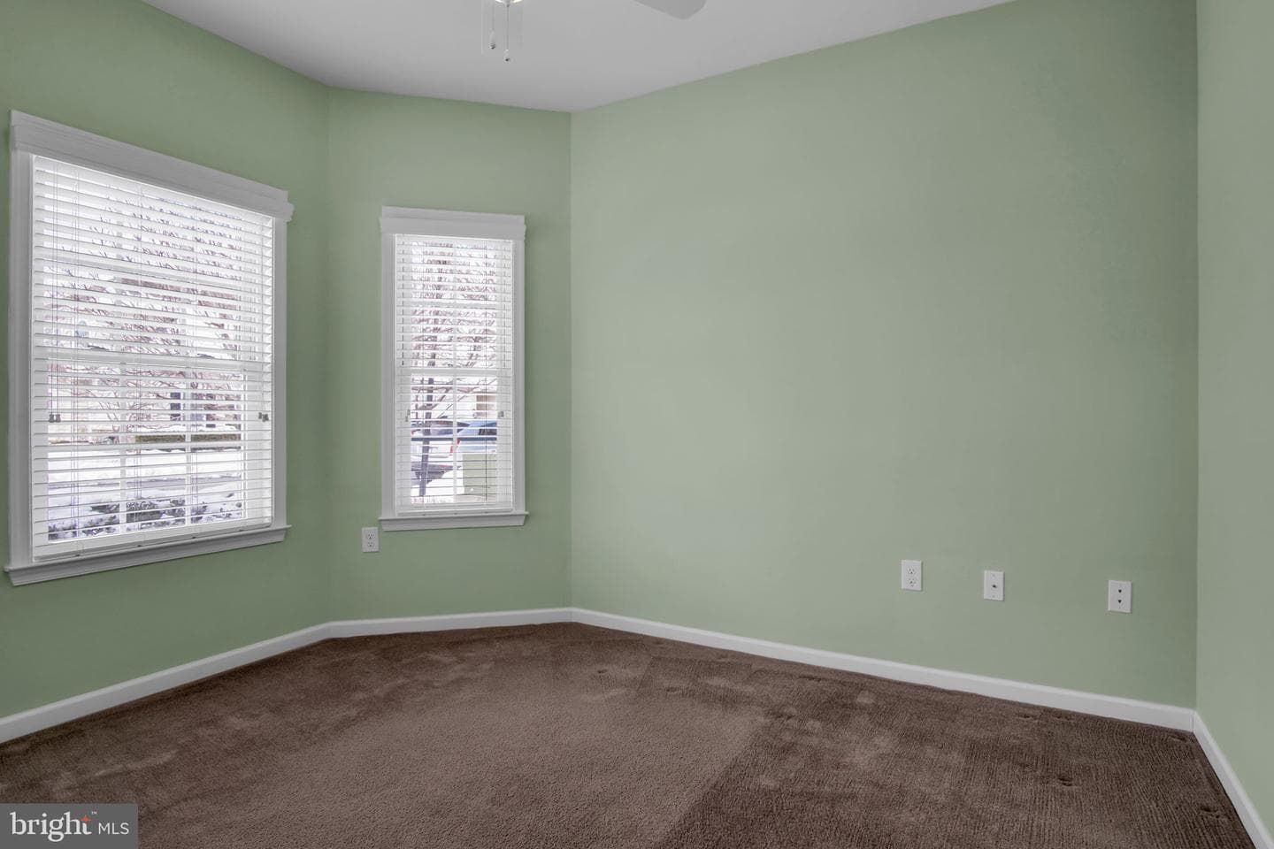 126 Congress Drive photo 20