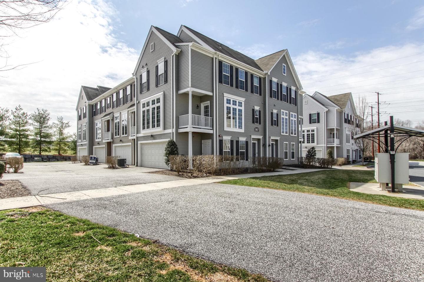 3037 Meridian Cmns #a photo 3