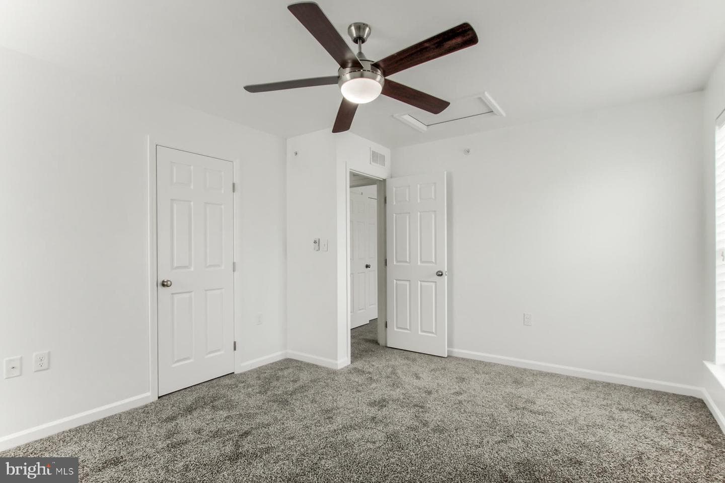 3037 Meridian Cmns #a photo 35