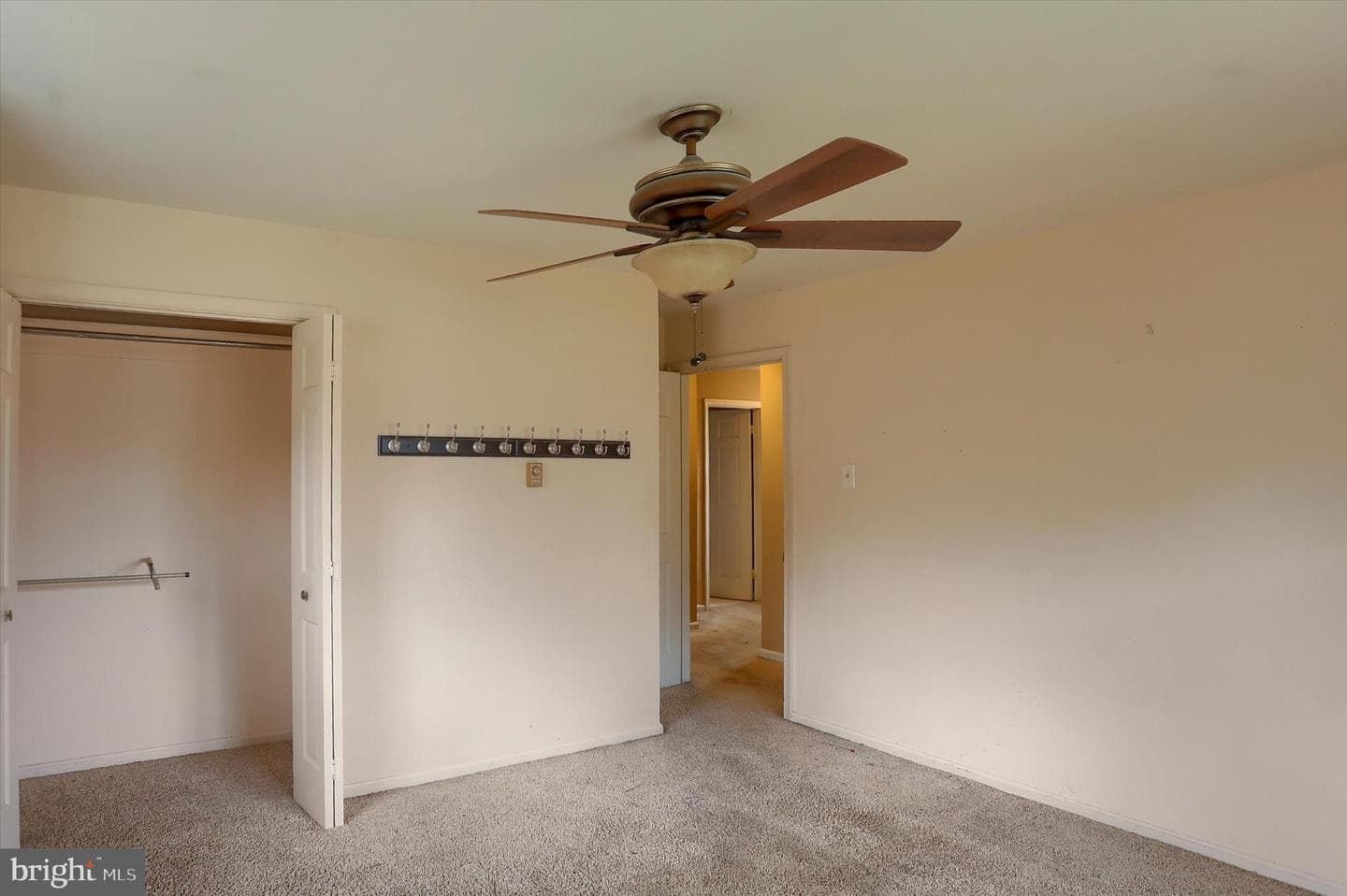 904 Thornwood Lane photo 24