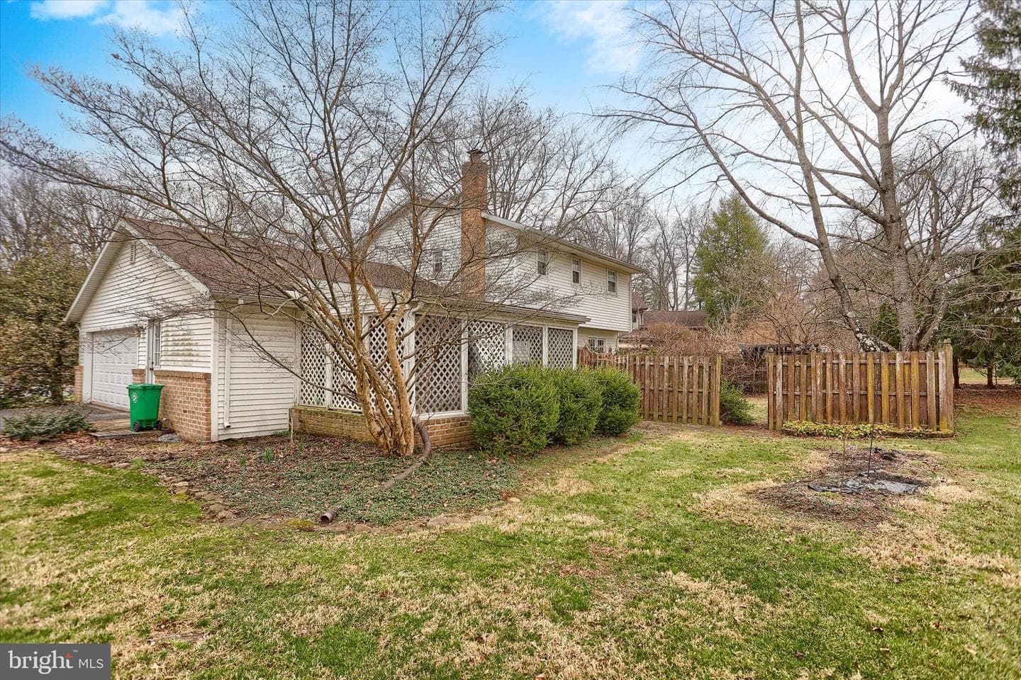 904 Thornwood Lane photo 34