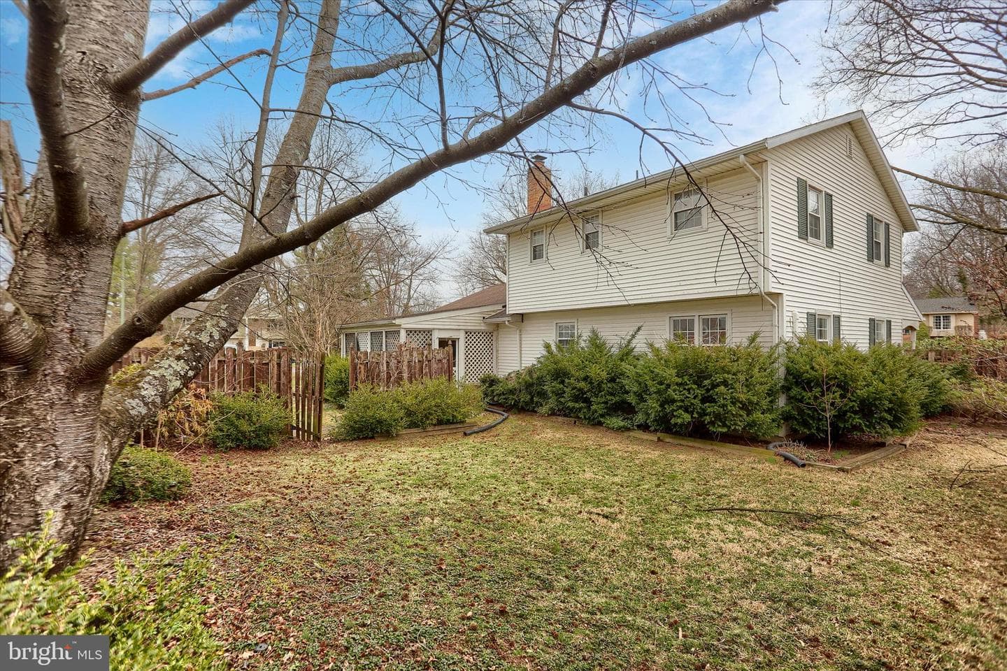 904 Thornwood Lane photo 36