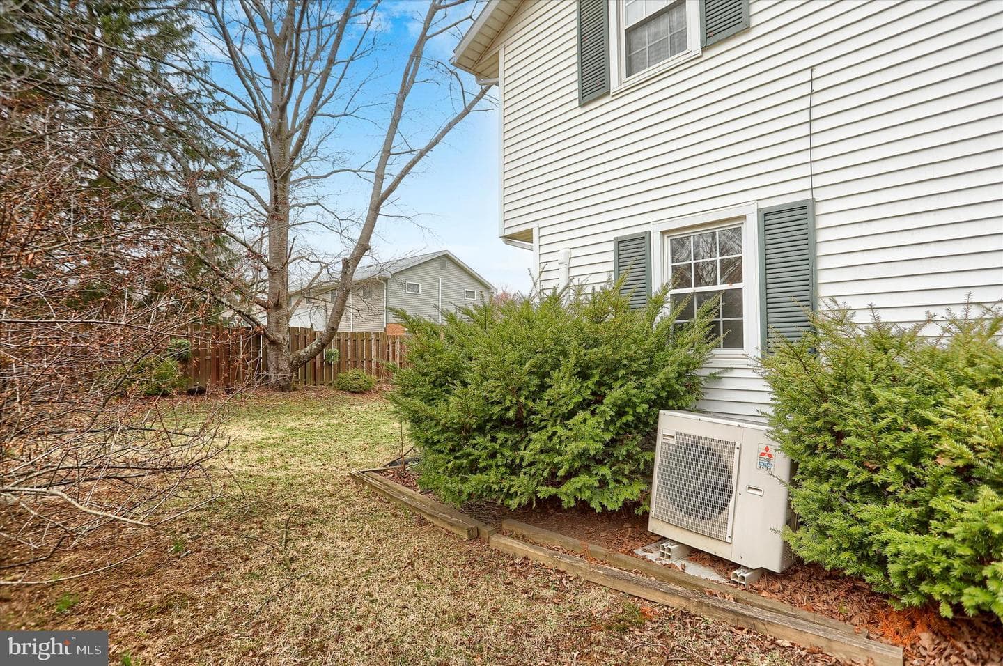 904 Thornwood Lane photo 38