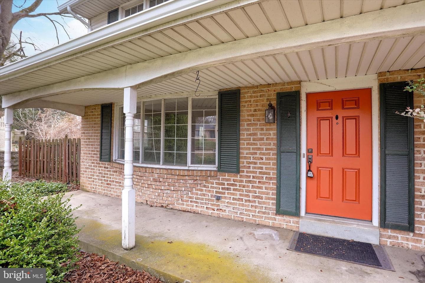 904 Thornwood Lane photo 6