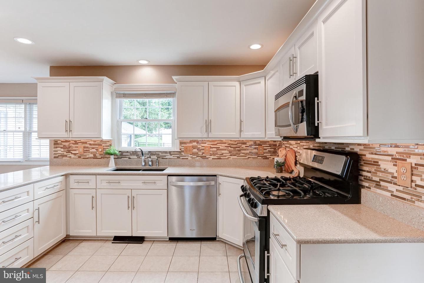 10 Silver Maple Drive photo 13