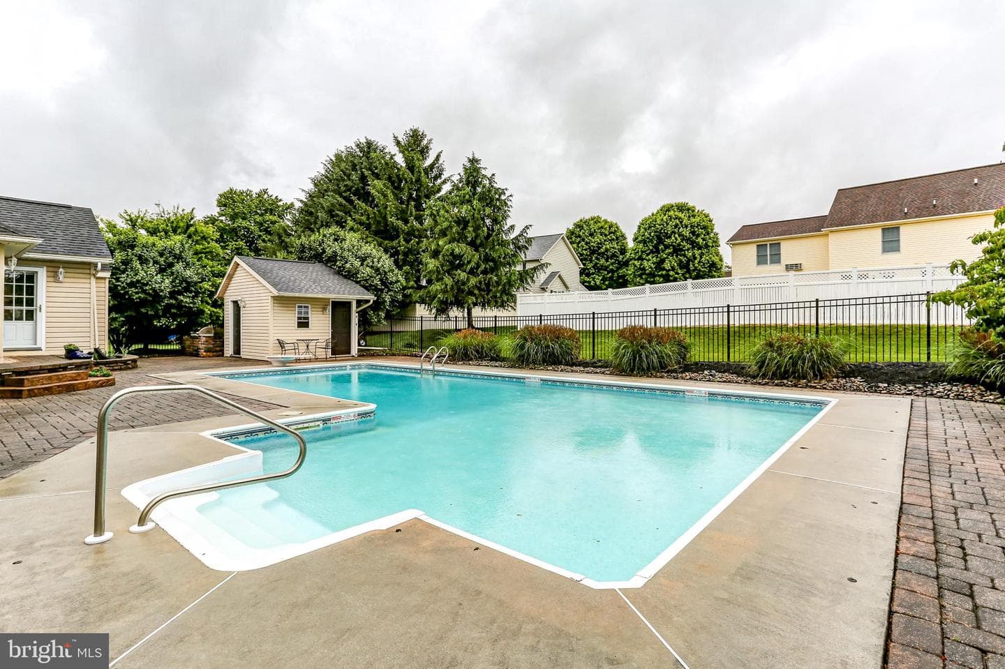 10 Silver Maple Drive photo 6