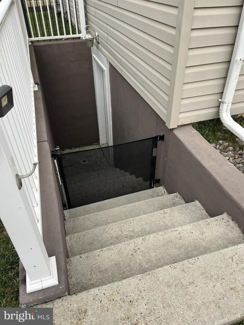 4 Hunt Place photo 68