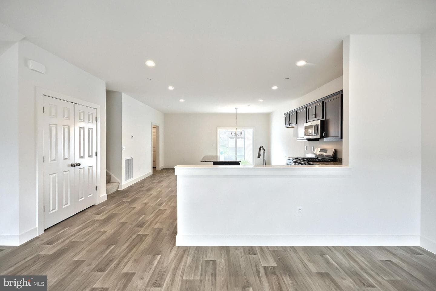 102 Madison Drive photo 13