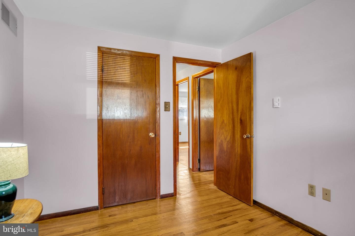 3915 Sullivan Street photo 17