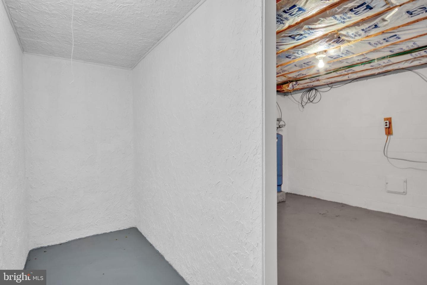 3915 Sullivan Street photo 24