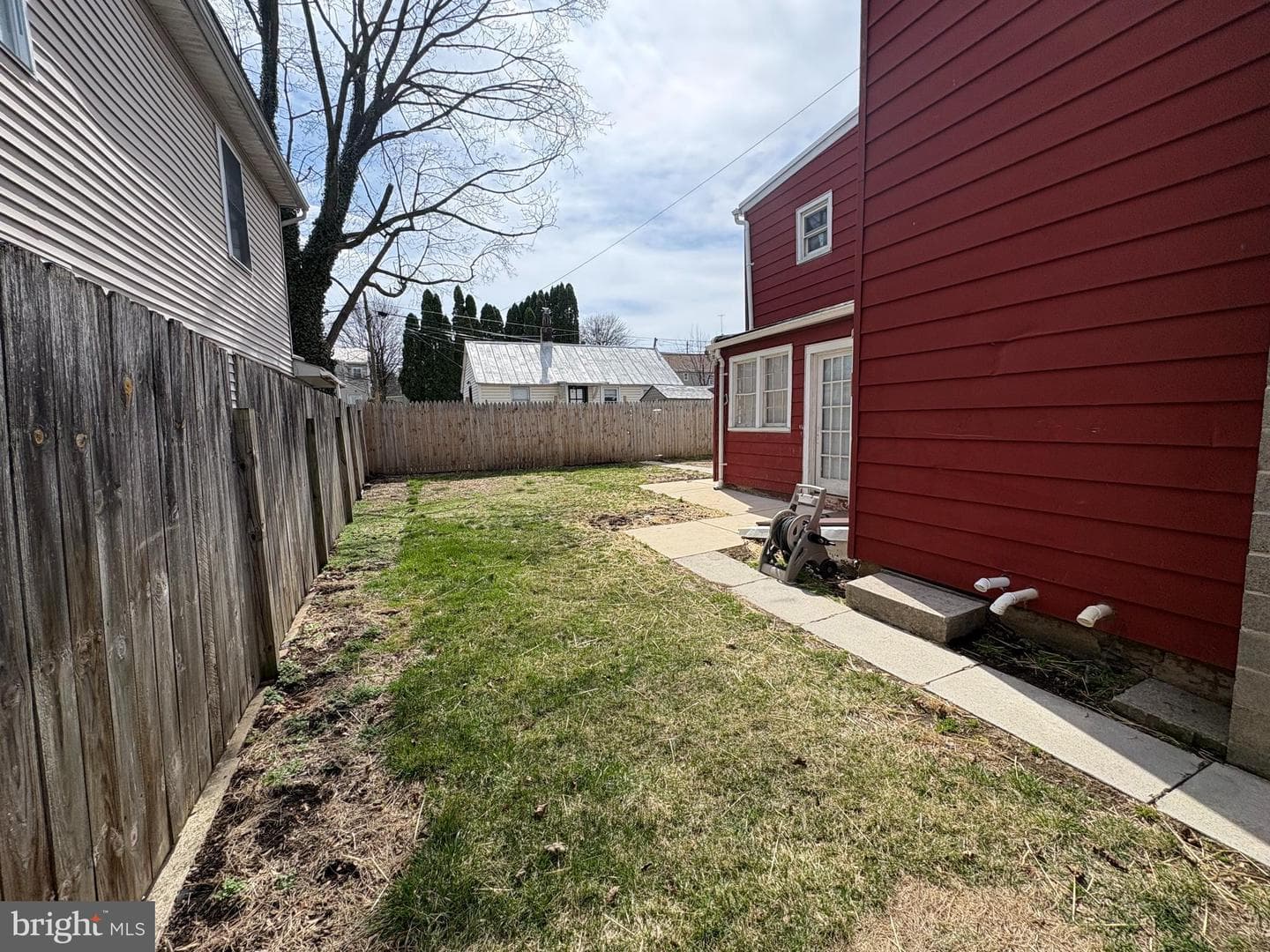 225 W Locust Street photo 30