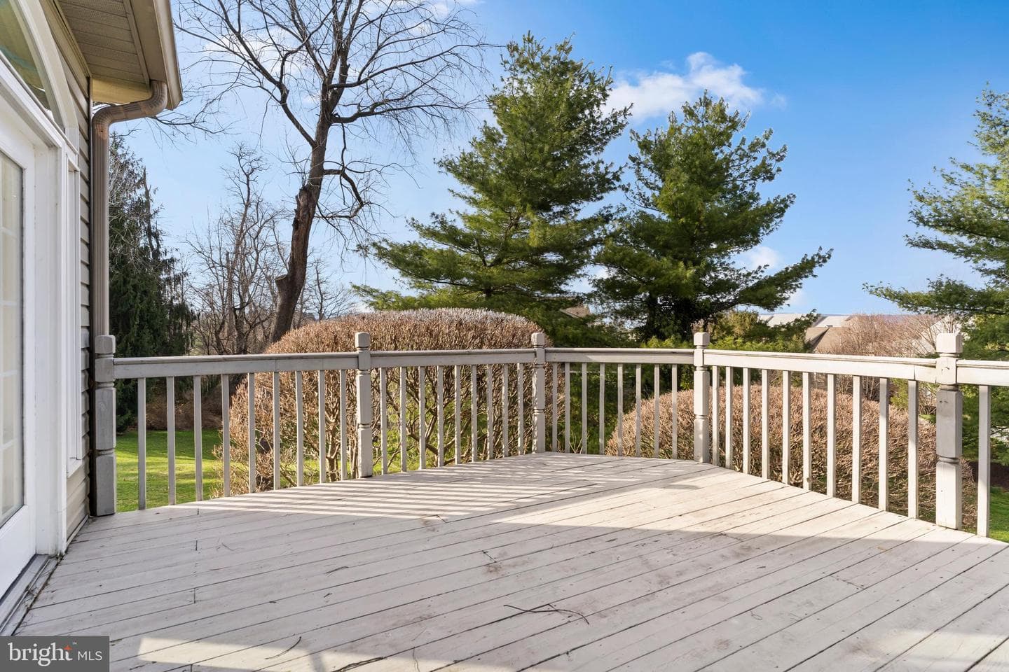 504 Bridgeview Drive photo 26