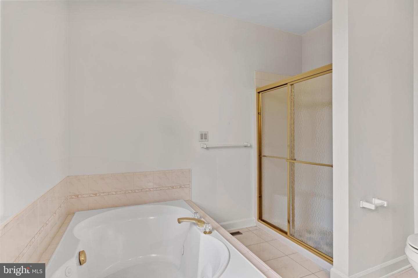 504 Bridgeview Drive photo 31