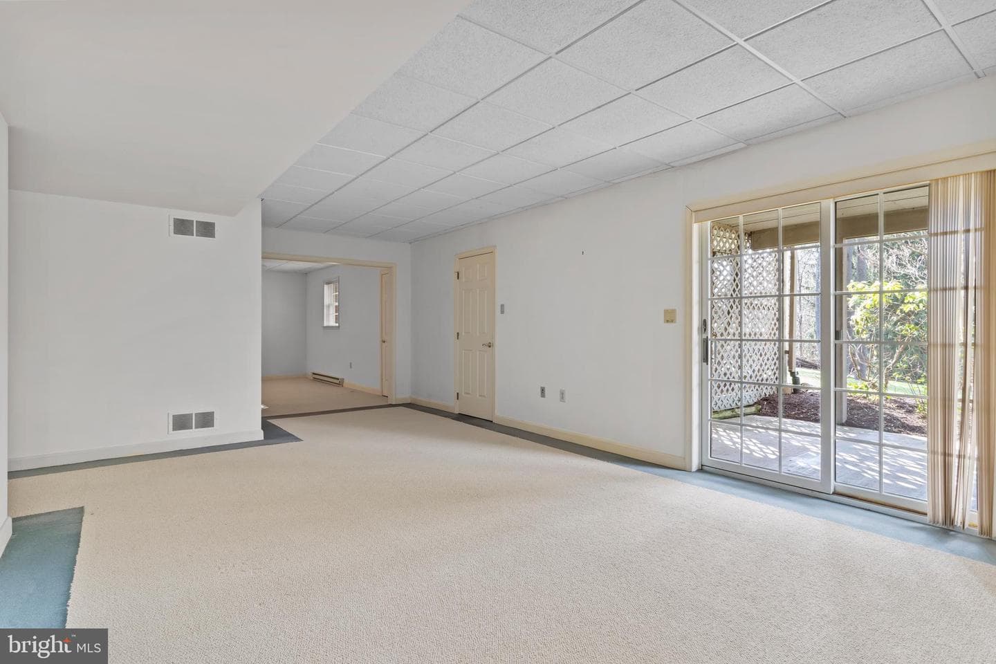 504 Bridgeview Drive photo 45