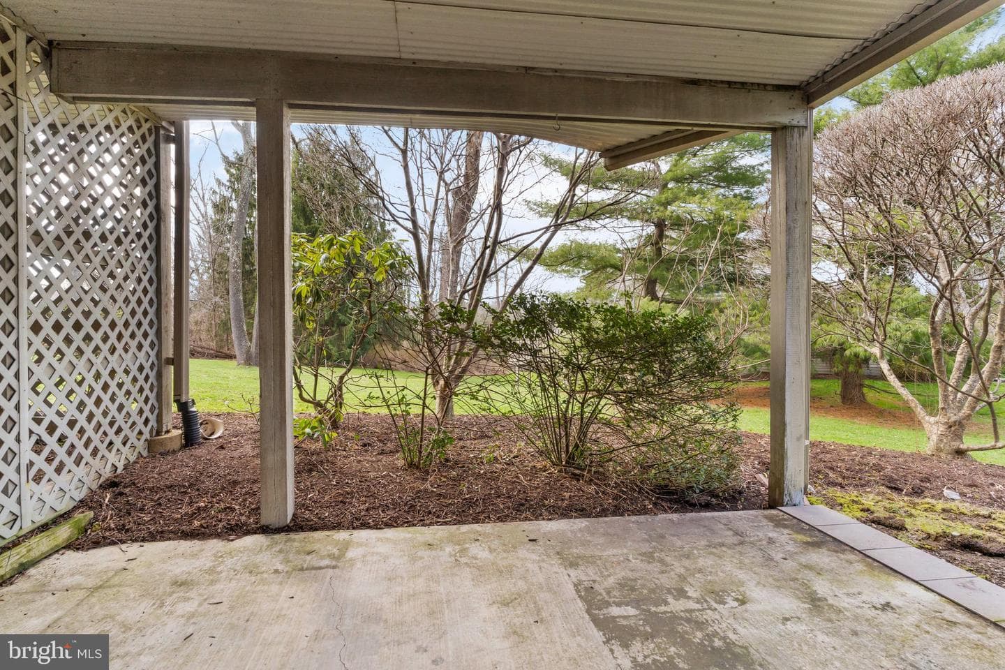 504 Bridgeview Drive photo 6