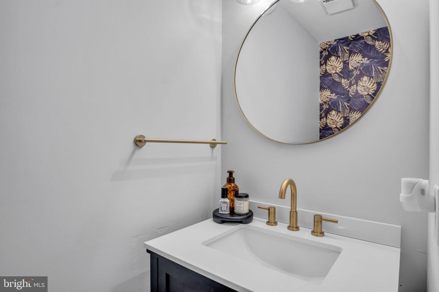 13 Lilac Drive photo 11