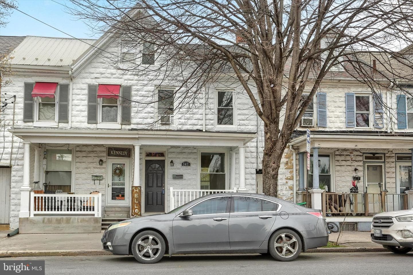 347 E Louther Street photo 2