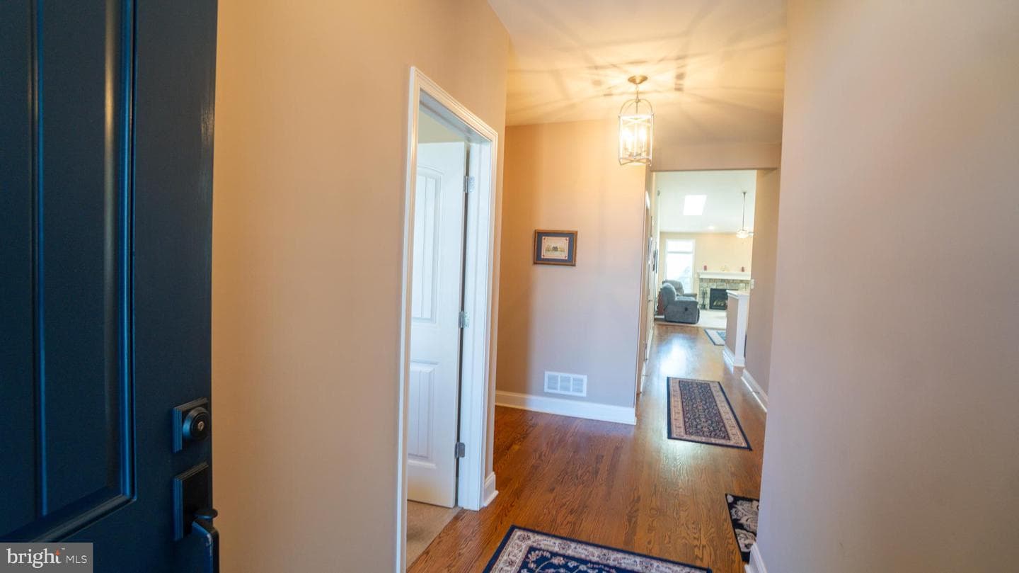 6210 Rivendale Court photo 7