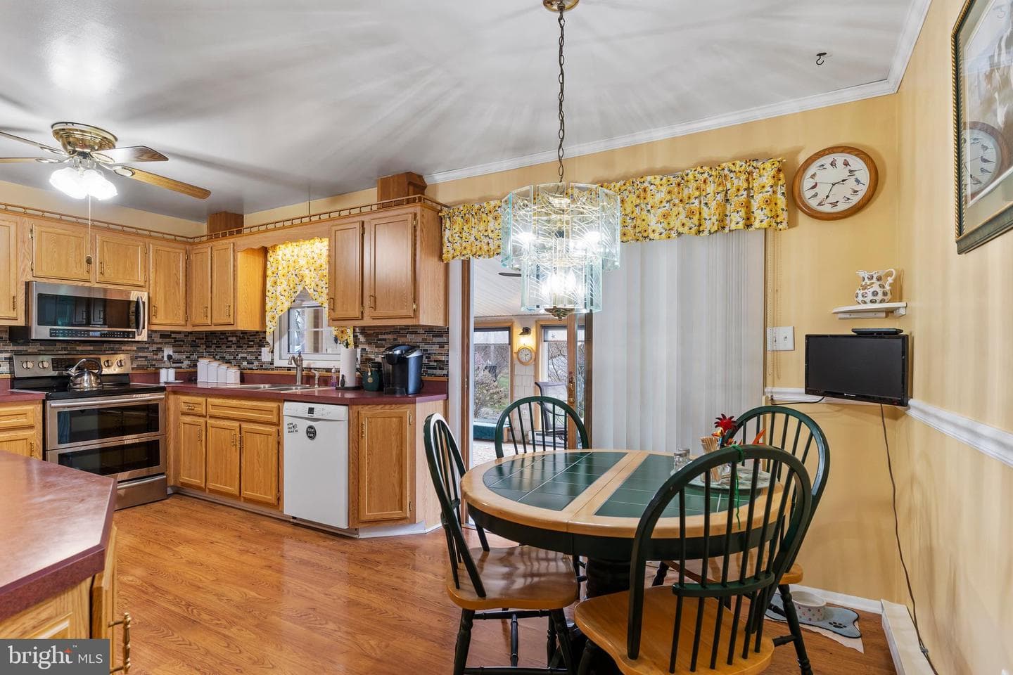481 Centerville Road photo 9