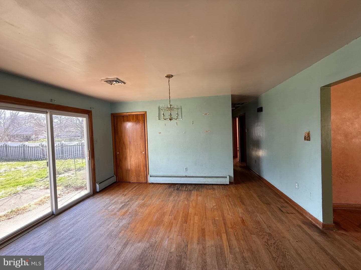 1006 Charles Street photo 4