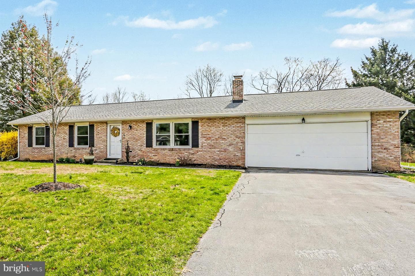 23 Dewalt Drive photo 2