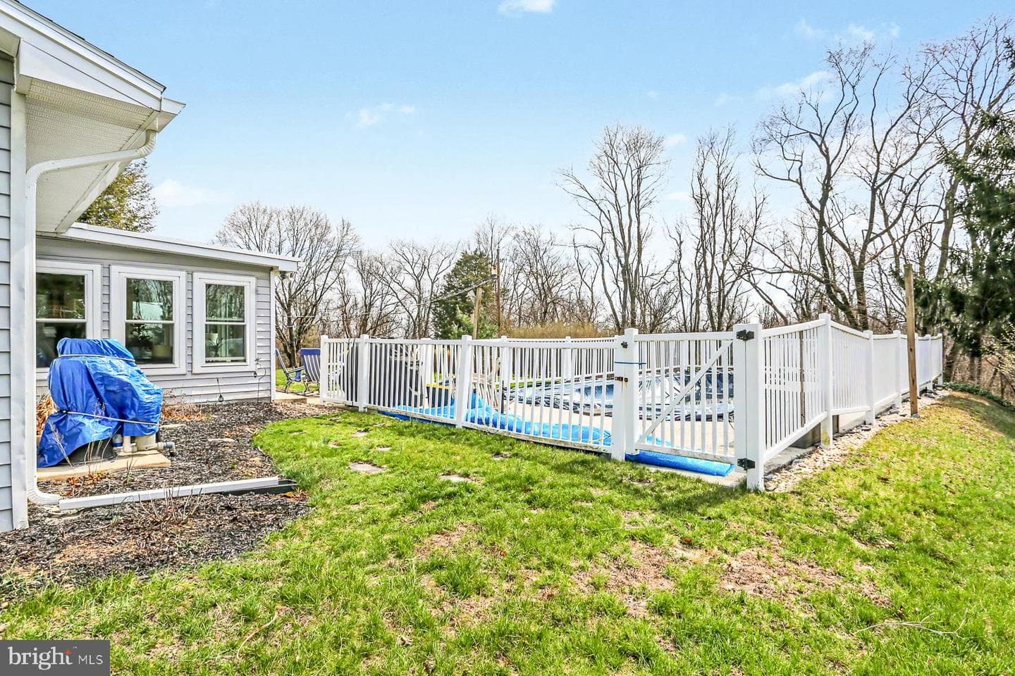 23 Dewalt Drive photo 32