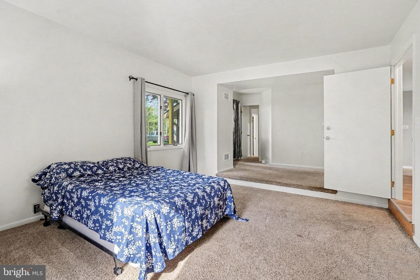 811 Wellington Drive photo 13