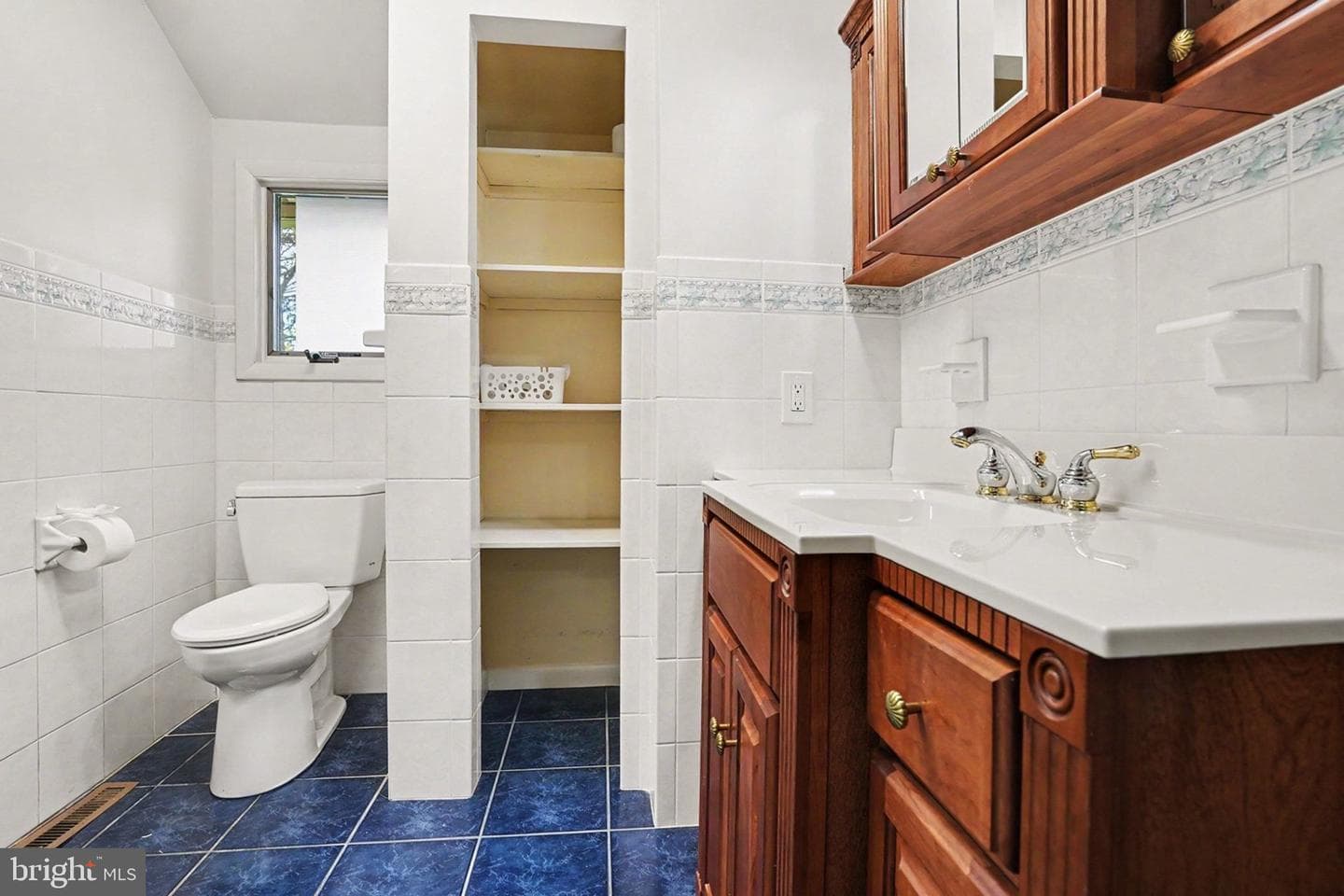 811 Wellington Drive photo 18