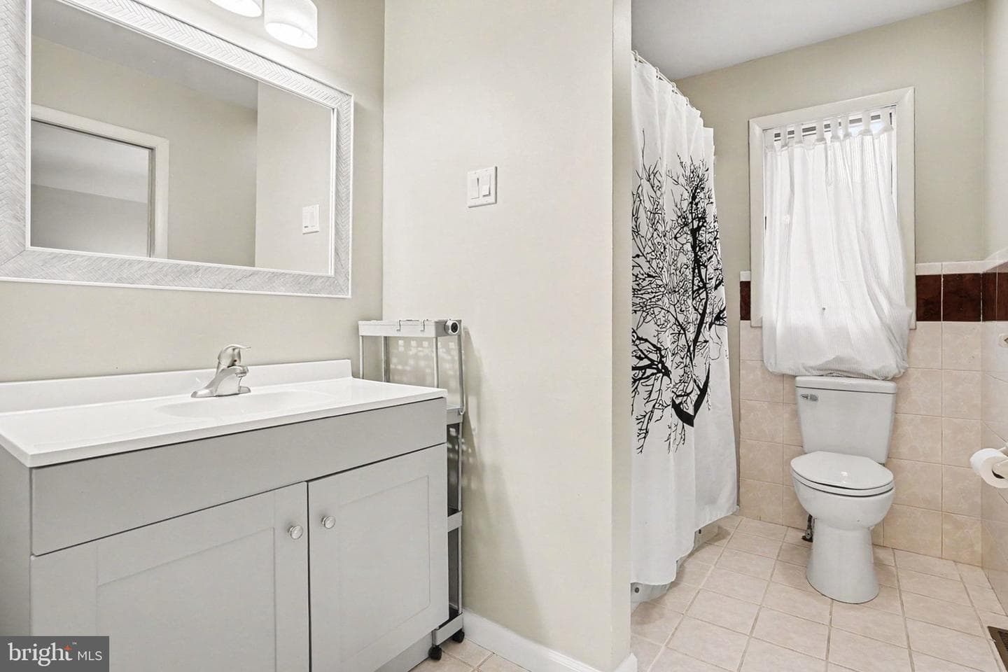 811 Wellington Drive photo 21