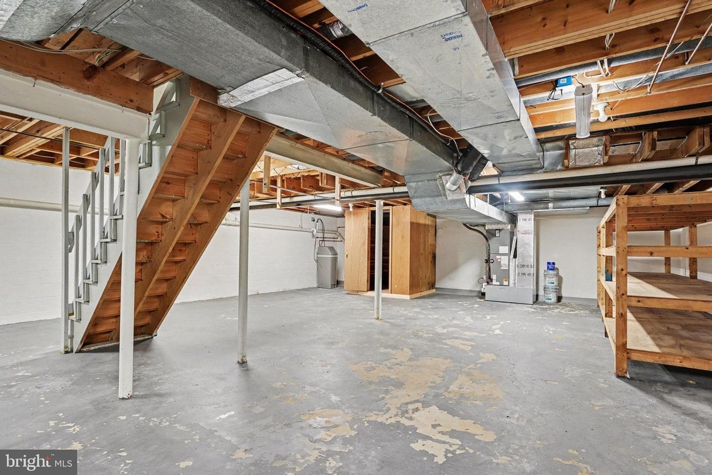 811 Wellington Drive photo 24