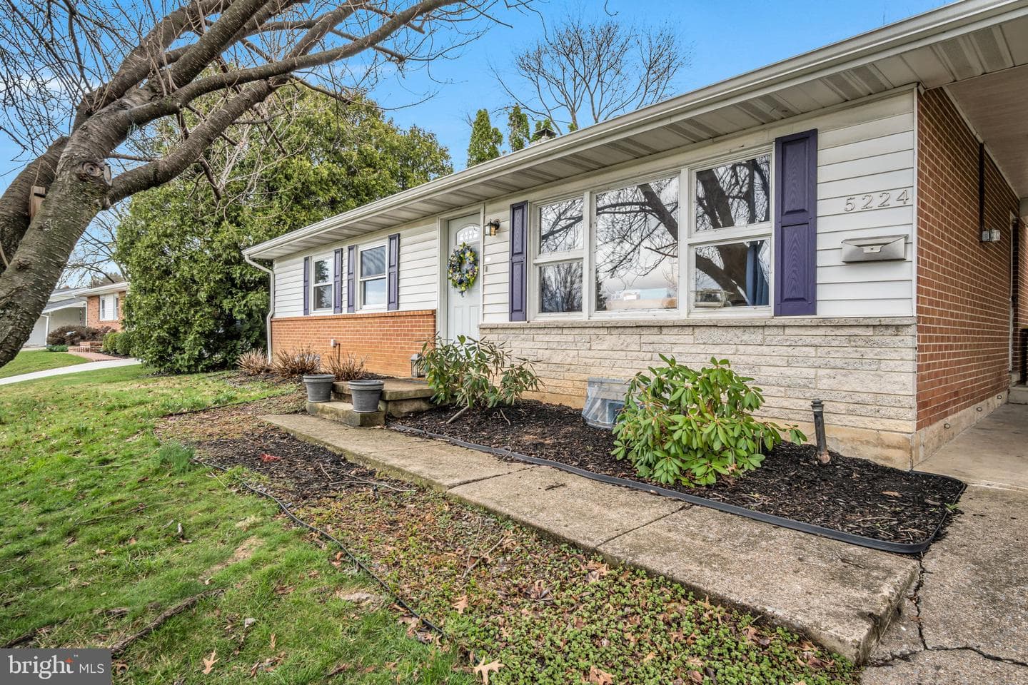 5224 Oxford Drive photo 28