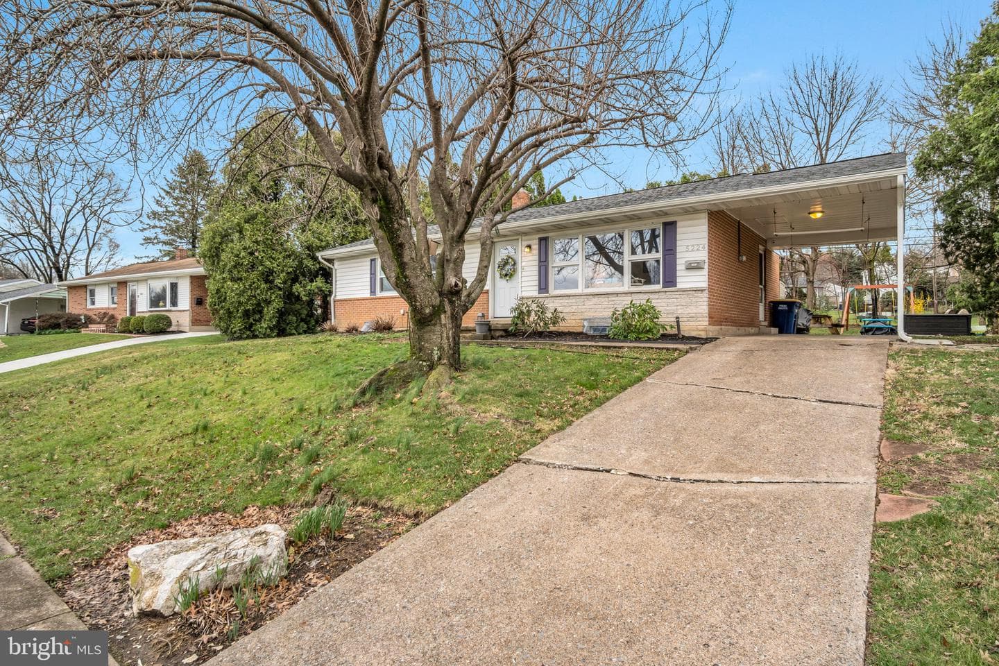 5224 Oxford Drive photo 31