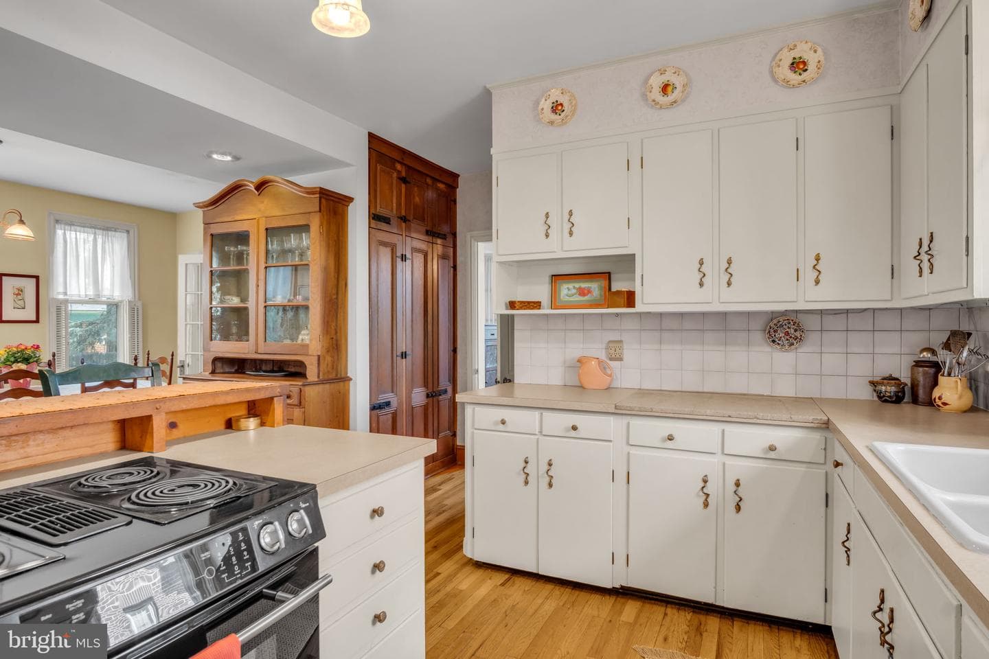 416 Walnut Street photo 10