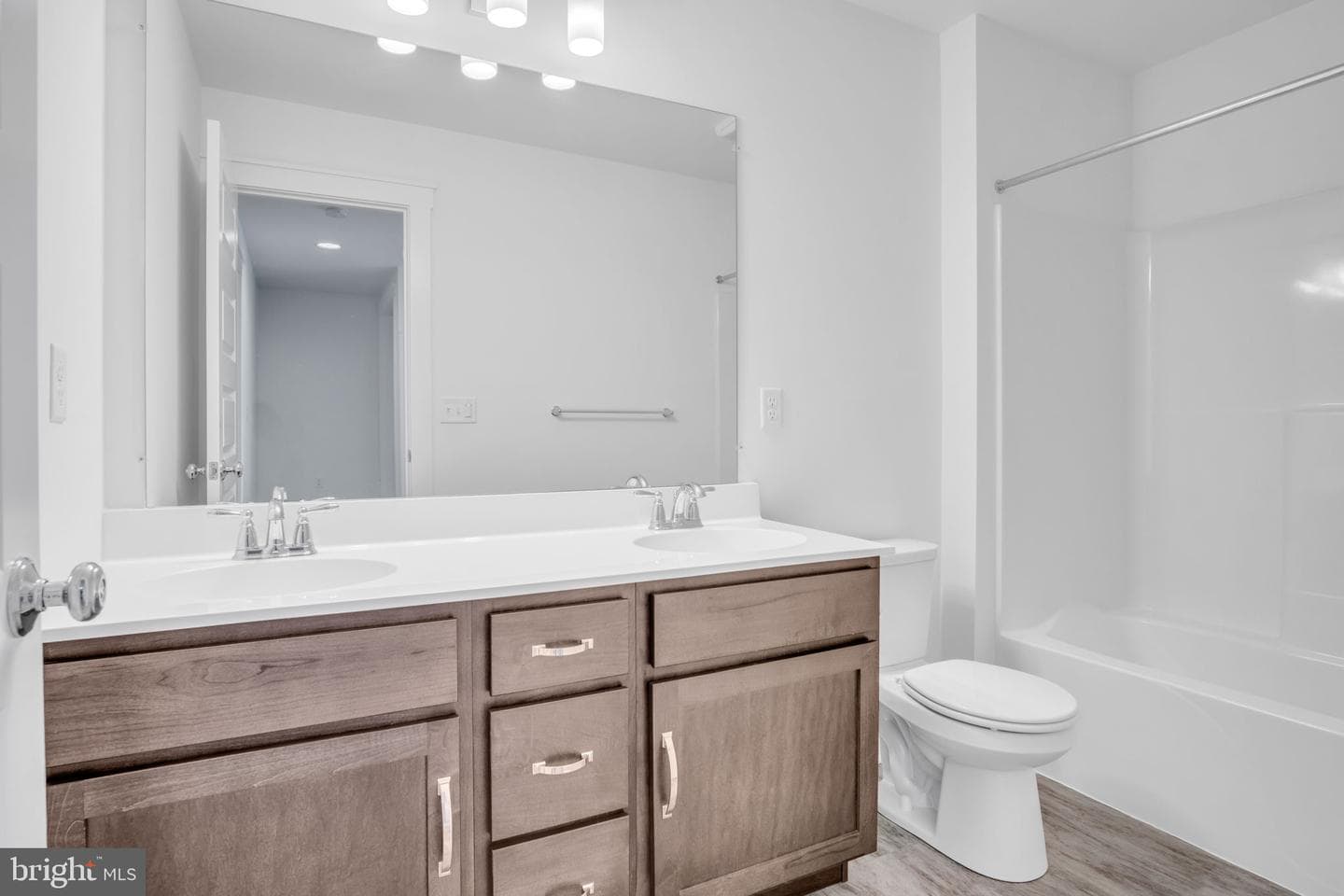 14 Danbury Drive photo 23