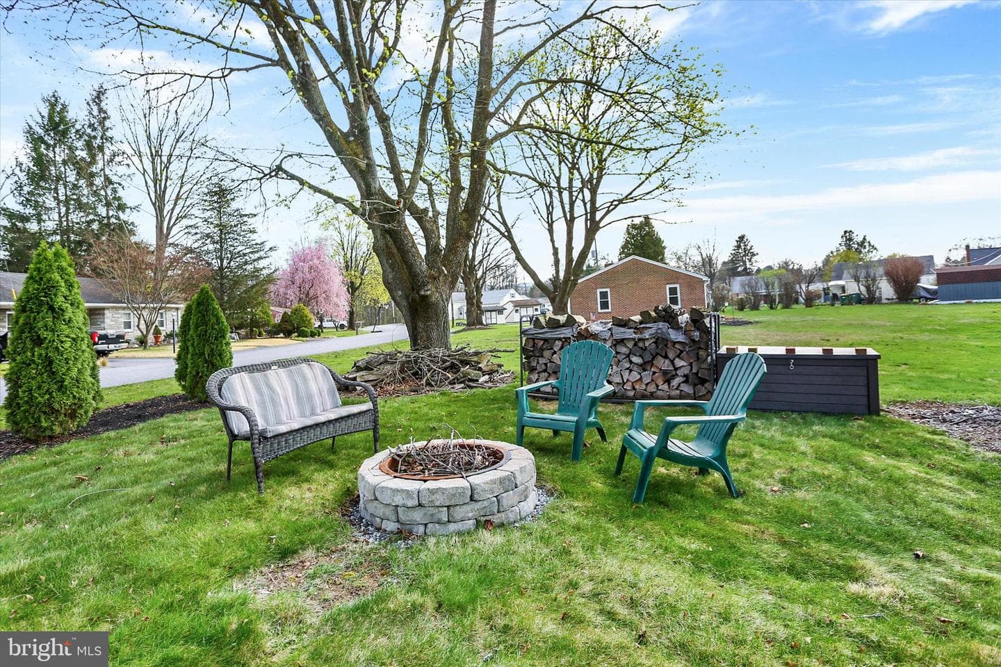 607 Woodland Avenue photo 45