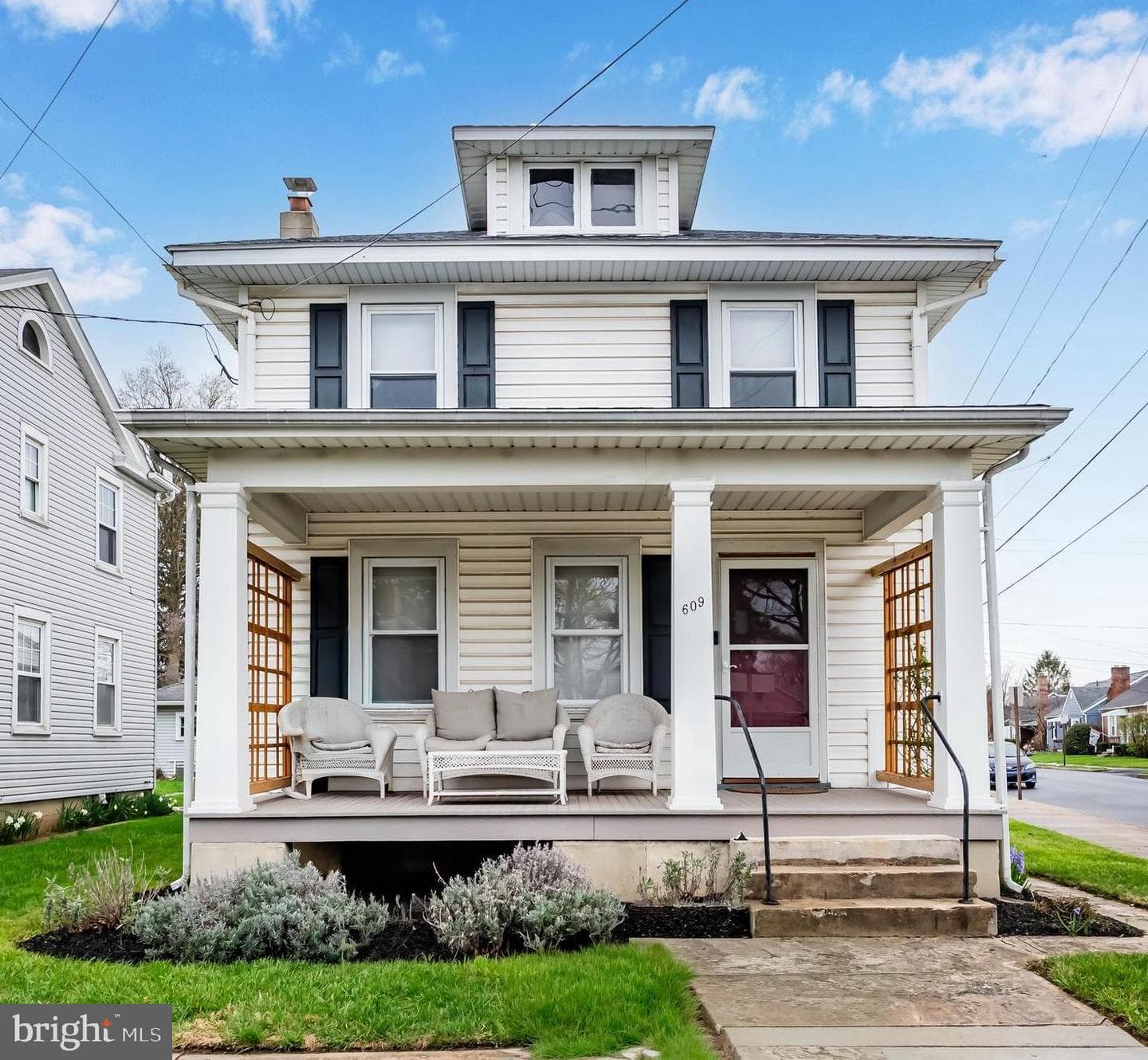 609 N East Street