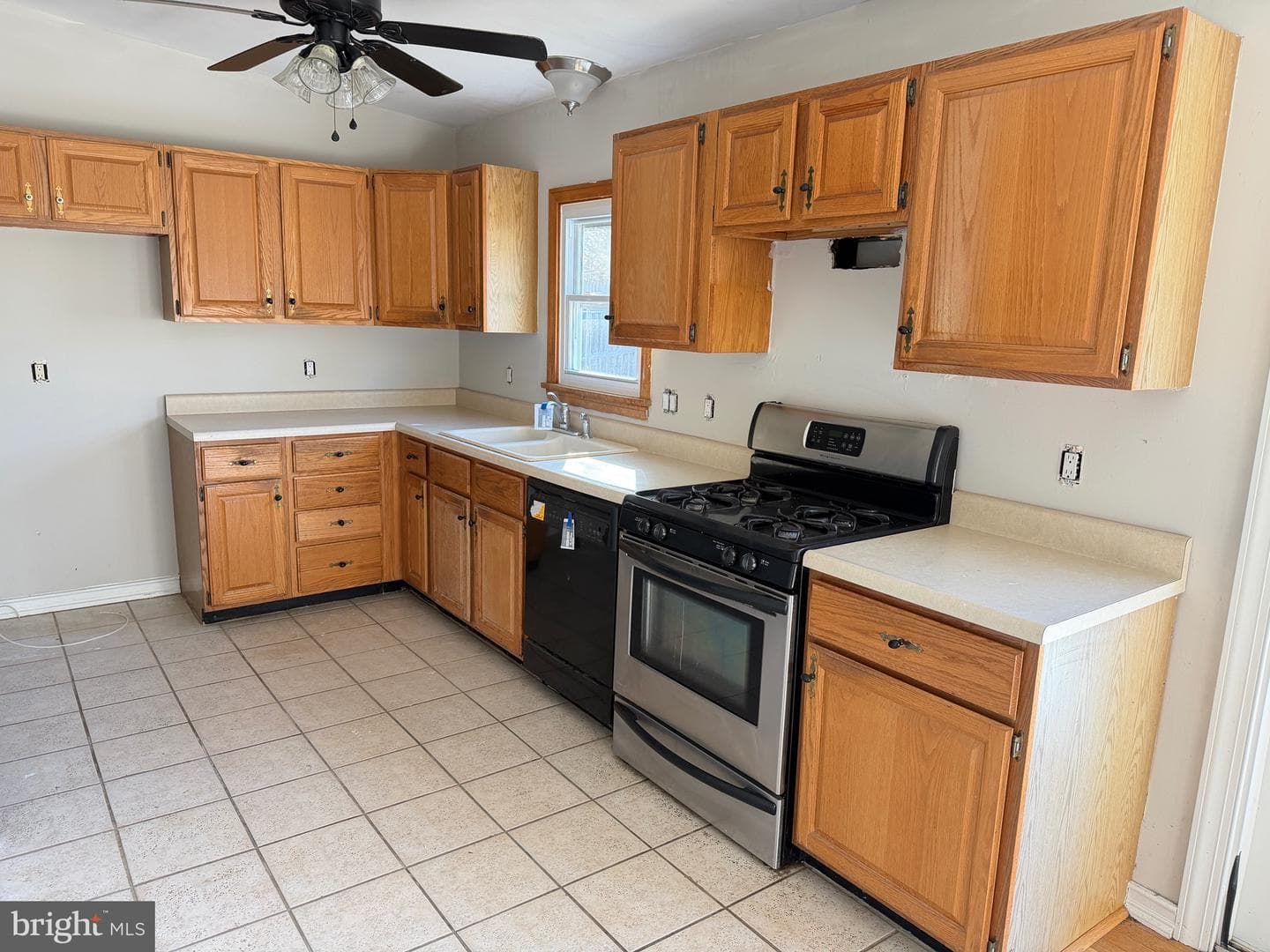 8 Wheatfield Drive photo 12