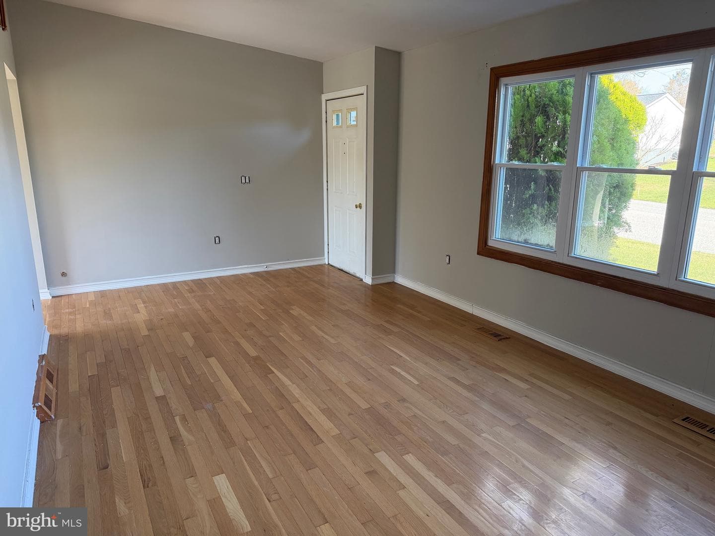 8 Wheatfield Drive photo 9