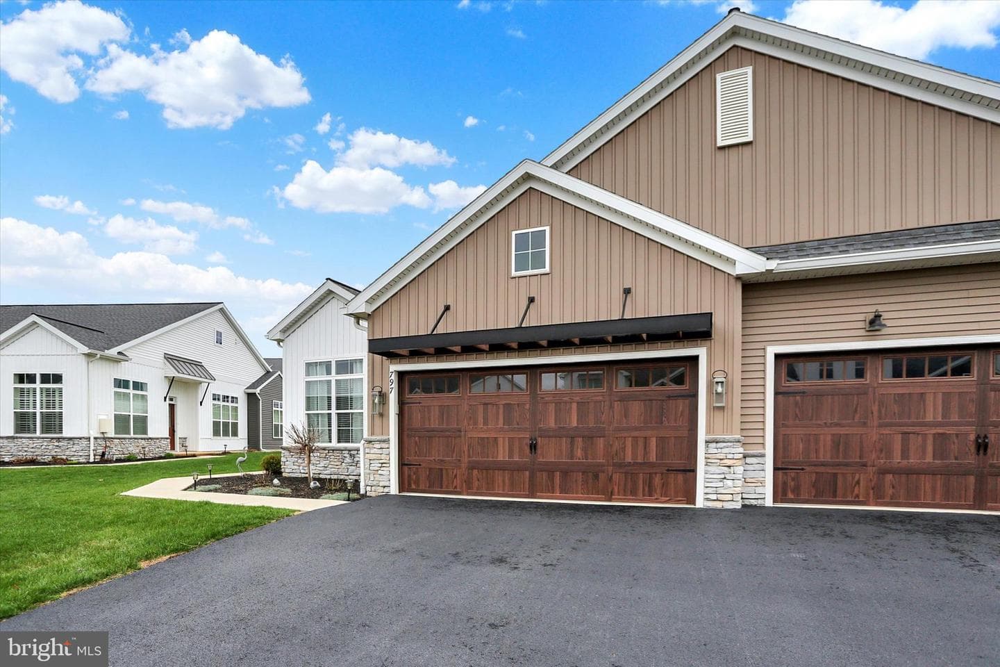 797 Aurora Drive photo 3