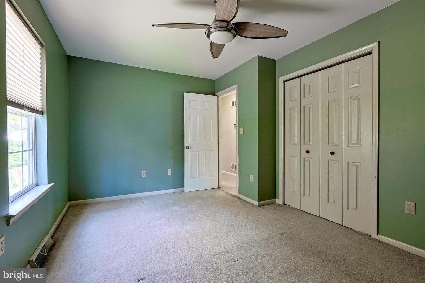 6104 Locust Lane photo 13