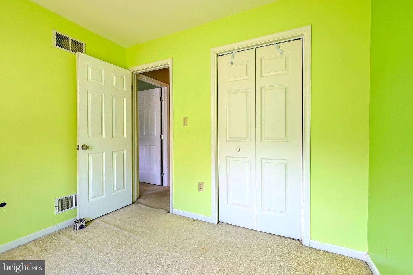 6104 Locust Lane photo 18