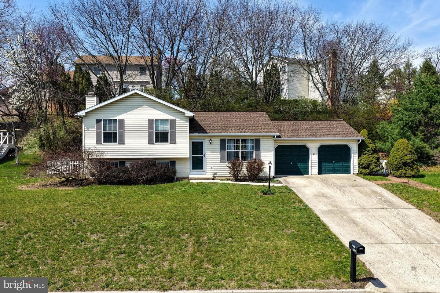 6104 Locust Lane photo 25