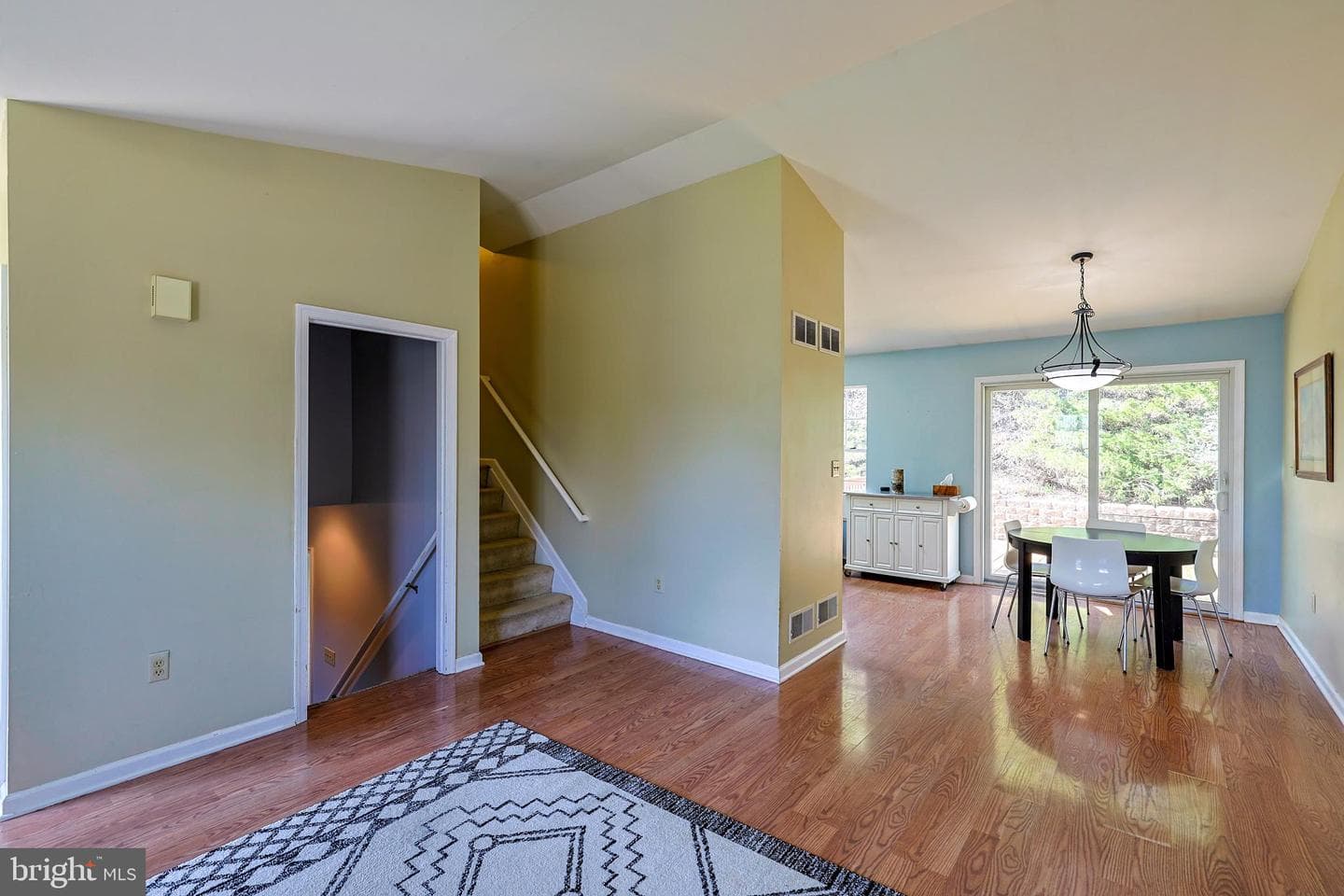 6104 Locust Lane photo 3