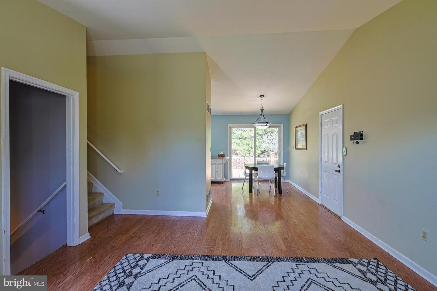 6104 Locust Lane photo 4