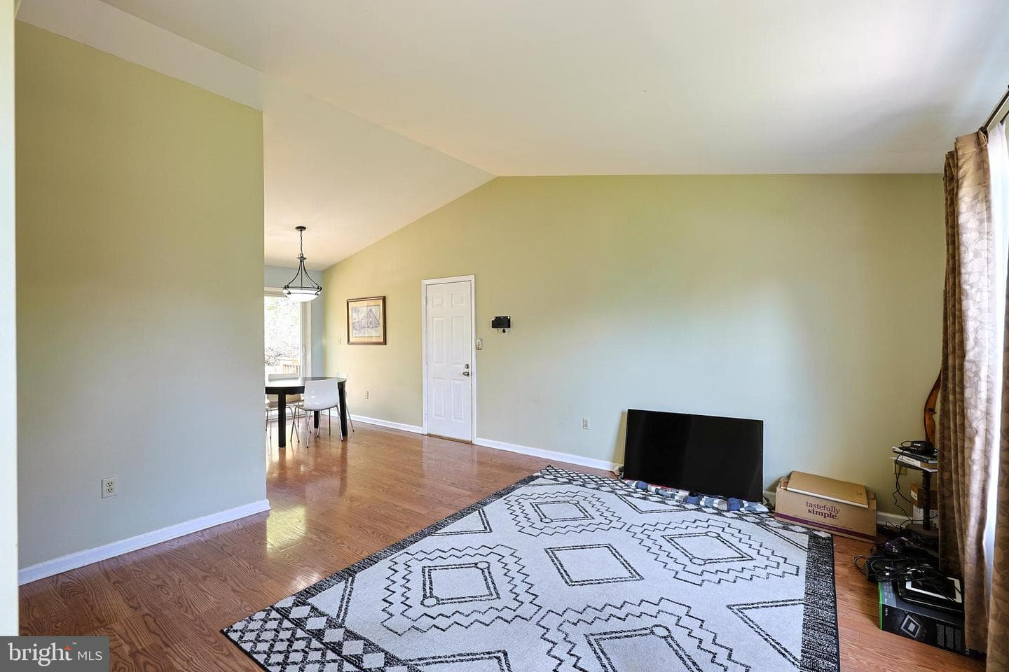 6104 Locust Lane photo 6